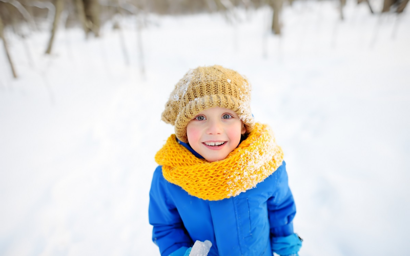 Jak zachęcić dziecko do zimowych spacerów?